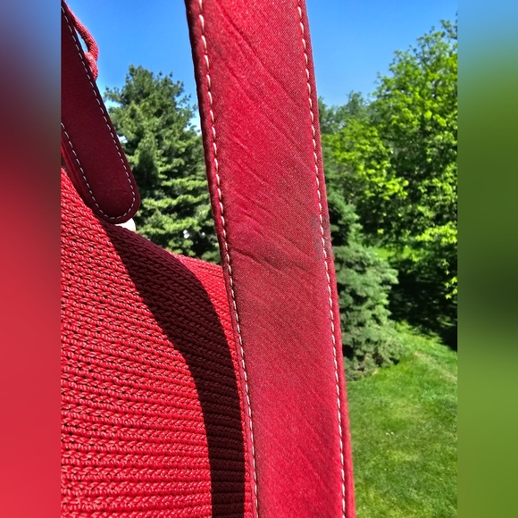 THE SAK Knitted Red Shoulder Handbag - Picture 6 of 7